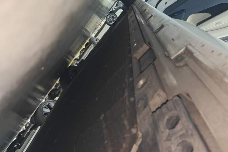 Used Zeekr 001 2024 ME Edition 100 kWh All-Wheel Drive Left Side Sill