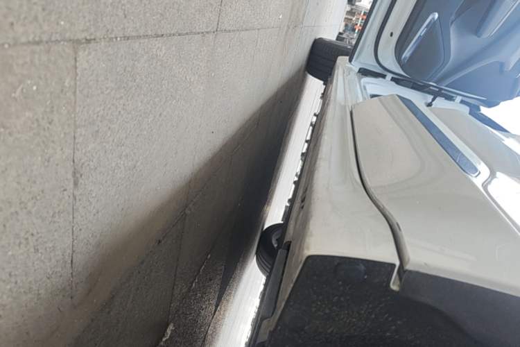 Used Zeekr 001 2024 ME Edition 100 kWh All-Wheel Drive Left Side Sill