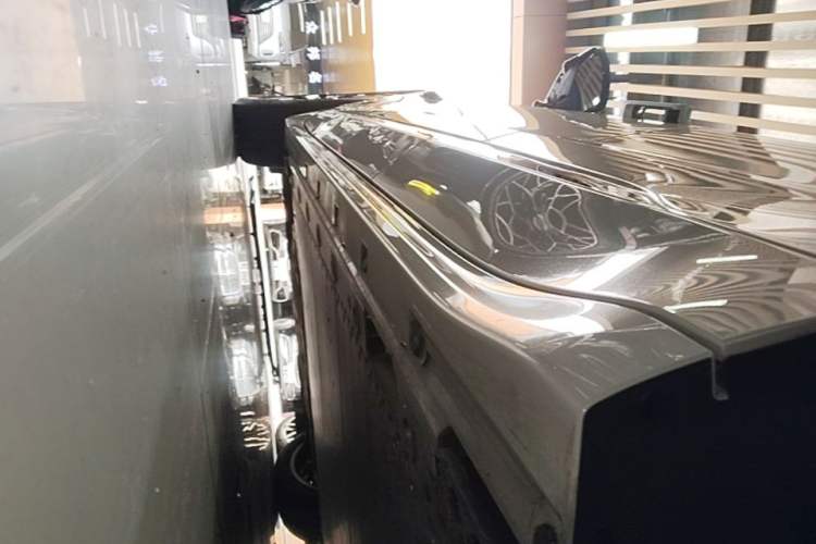 Used Zeekr 001 2024 WE Edition 95 kWh All-Wheel Drive Left Side Sill