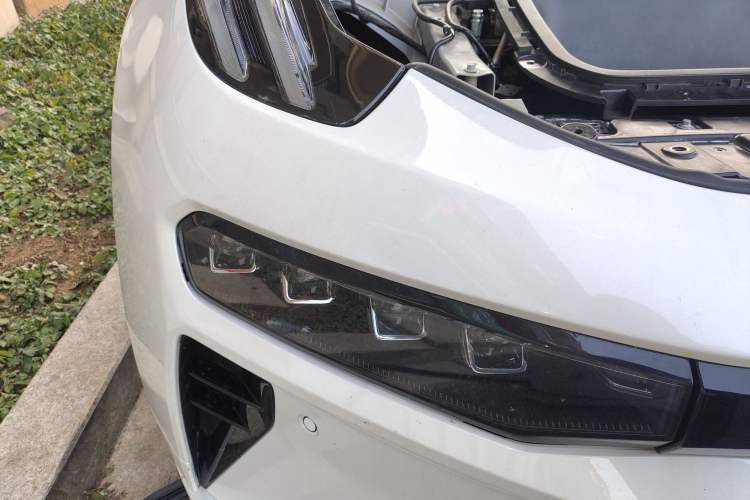Used Zeekr 001 2024 WE Edition 100 kWh Rear-Drive Right Front Headlight