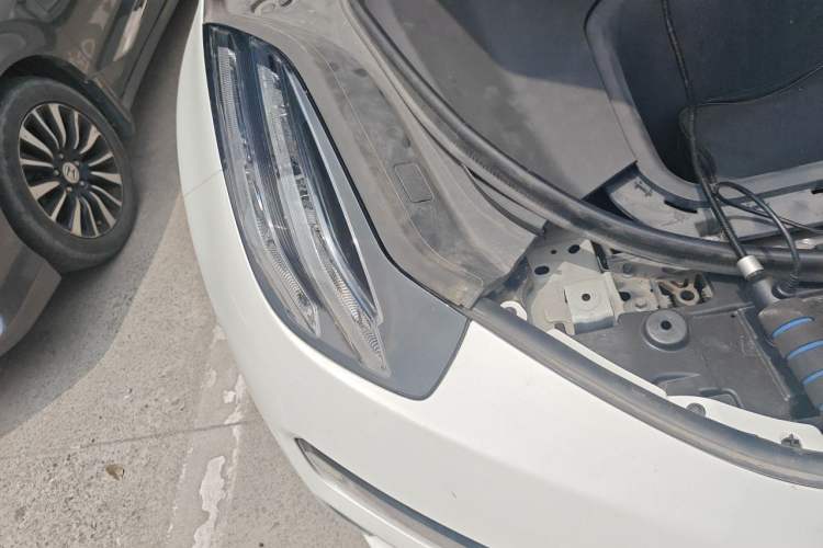 Used Zeekr 001 2024 WE Edition 95 kWh All-Wheel Drive Right Front Headlight