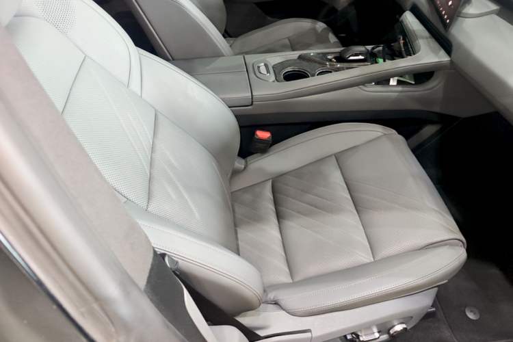 Used Zeekr 001 2024 YOU Edition 100 kWh All-Wheel Drive Right Front Seat