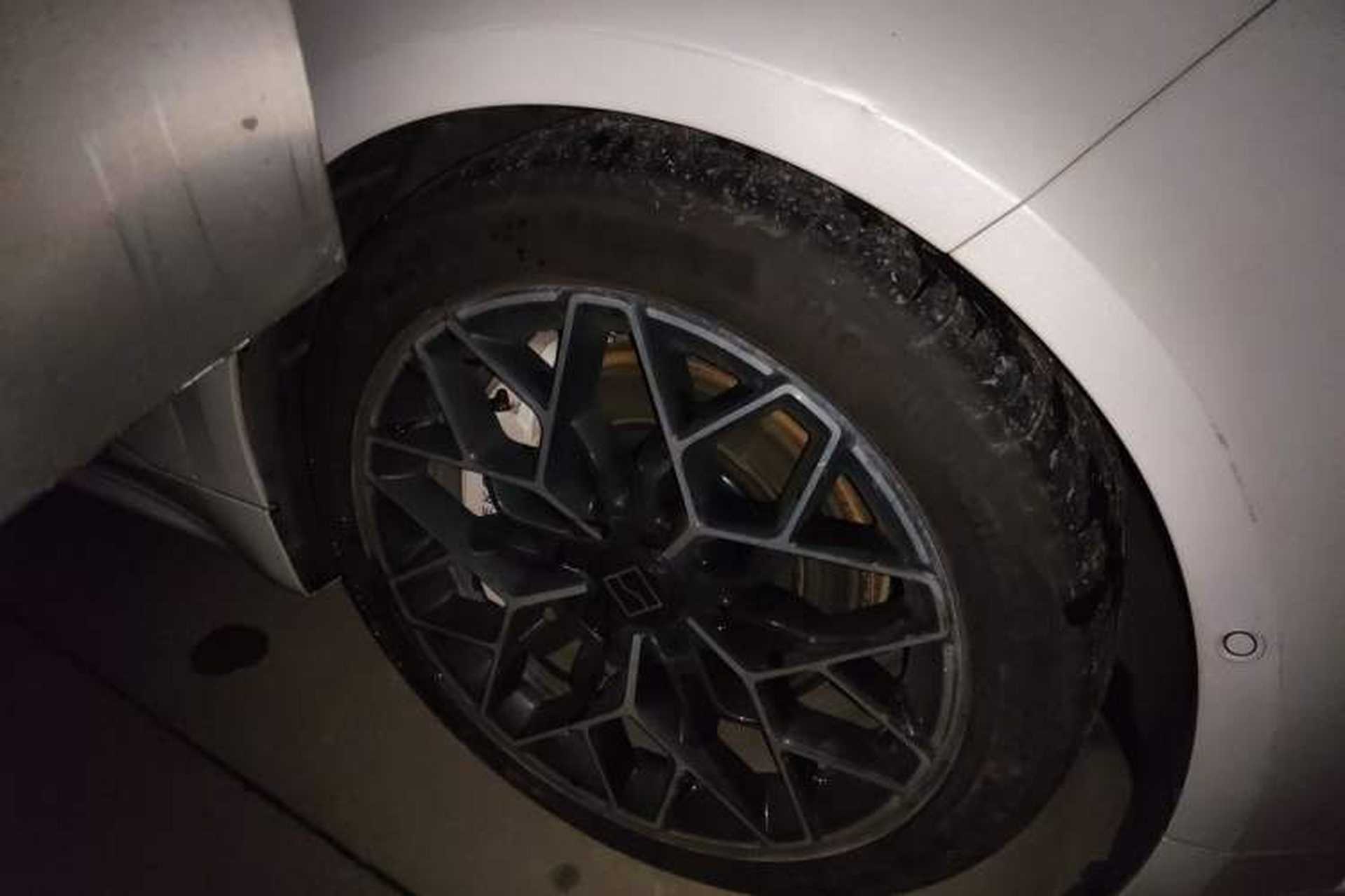 Used Zeekr 001 2024 ME Edition 100 kWh All-Wheel Drive Right Front Wheel Hub