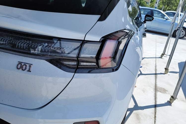 Used Zeekr 001 2024 ME Edition 100 kWh All-Wheel Drive Right Rear Taillight