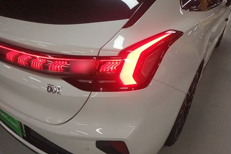 Used Zeekr 001 2024 YOU Edition 100 kWh All-Wheel Drive Right Rear Taillight