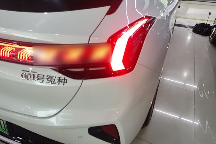 Used Zeekr 001 2024 YOU Edition 100 kWh All-Wheel Drive Right Rear Taillight
