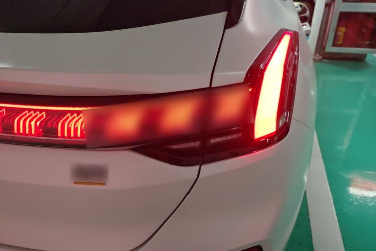 Used Zeekr 001 2024 ME Edition 100 kWh All-Wheel Drive Right Rear Taillight