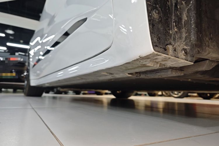 Used Zeekr 001 2024 YOU Edition 100 kWh All-Wheel Drive Right Side Sill