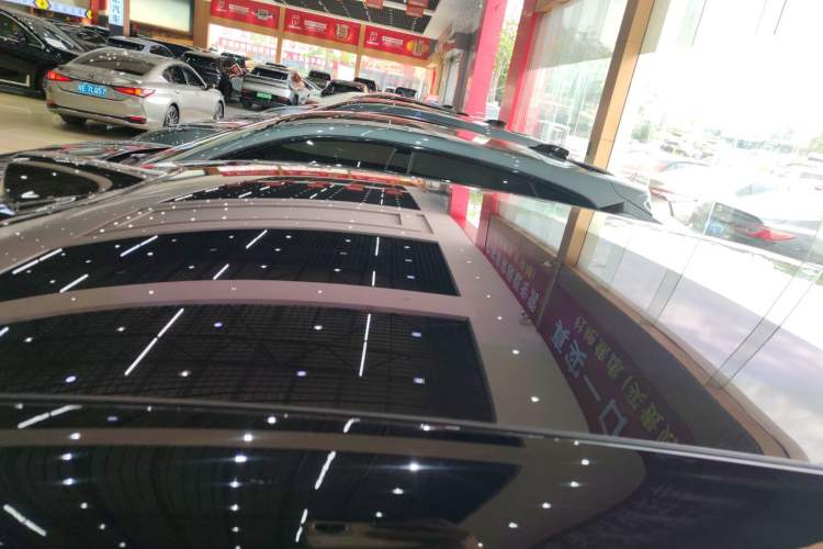 Used Zeekr 001 2024 WE Edition 100 kWh Rear-Drive Roof
