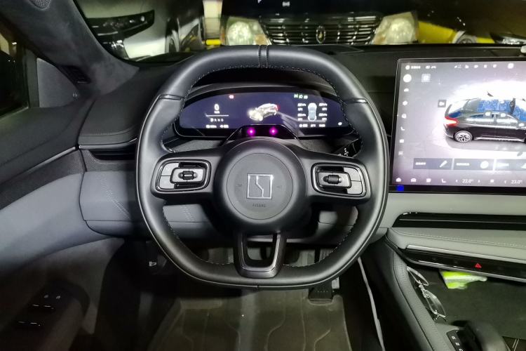 Used Zeekr 001 2024 YOU Edition 100 kWh All-Wheel Drive Steering Wheel