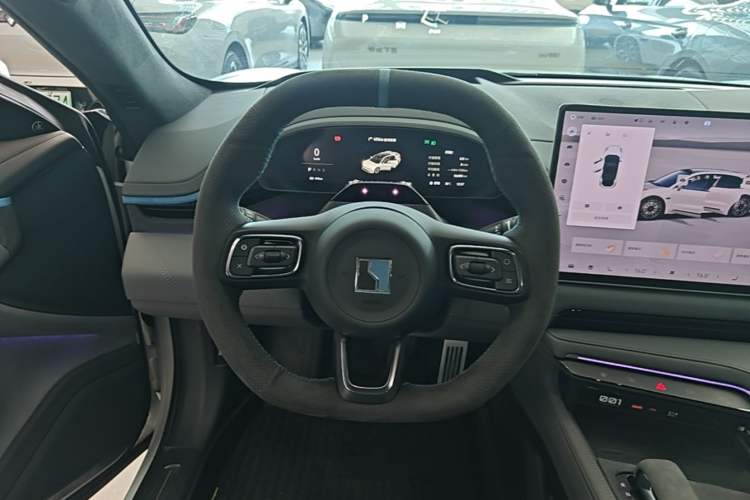 Used Zeekr 001 2024 WE Edition 95 kWh All-Wheel Drive Steering Wheel