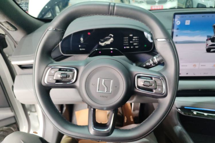 Used Zeekr 001 2024 WE Edition 100 kWh Rear-Drive Steering Wheel