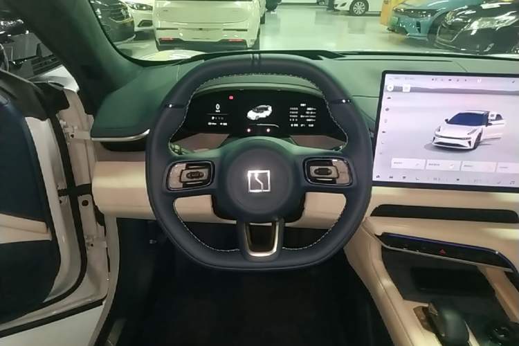 Used Zeekr 001 2024 YOU Edition 100 kWh All-Wheel Drive Steering Wheel