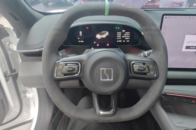 Used Zeekr 001 2024 WE Edition 95 kWh All-Wheel Drive Steering Wheel