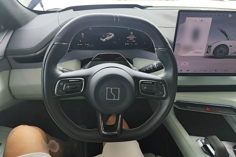 Used Zeekr 001 2024 YOU Edition 100 kWh All-Wheel Drive Steering Wheel