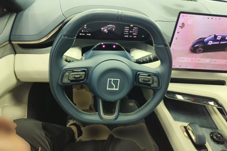 Used Zeekr 001 2024 YOU Edition 100 kWh All-Wheel Drive Steering Wheel