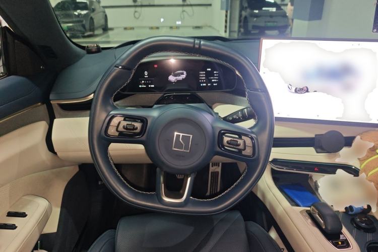Used Zeekr 001 2024 YOU Edition 100 kWh All-Wheel Drive Steering Wheel