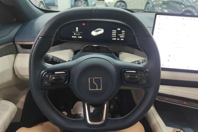 Used Zeekr 001 2024 ME Edition 100 kWh All-Wheel Drive Steering Wheel