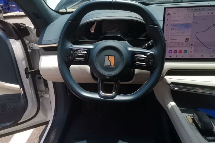 Used Zeekr 001 2024 WE Edition 95 kWh All-Wheel Drive Steering Wheel