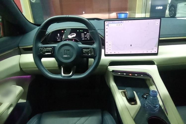 Used Zeekr 001 2024 WE Edition 95 kWh All-Wheel Drive Steering Wheel