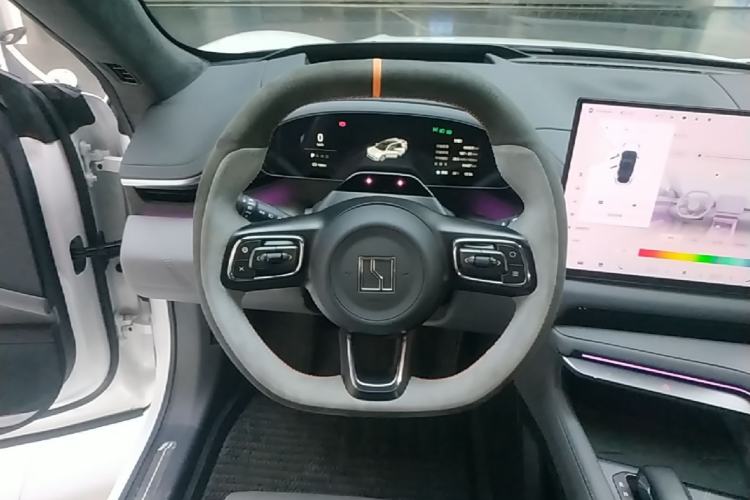 Used Zeekr 001 2024 WE Edition 95 kWh All-Wheel Drive Steering Wheel