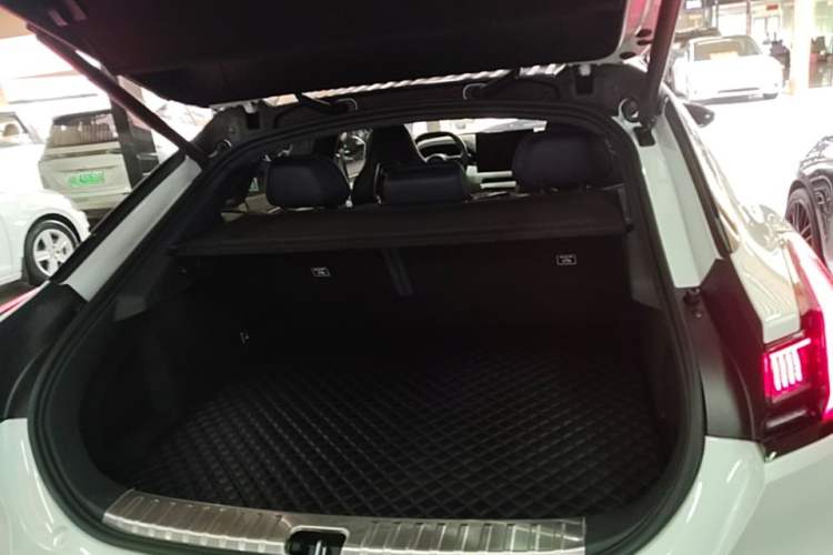 Used Zeekr 001 2024 WE Edition 100 kWh Rear-Drive Trunk
