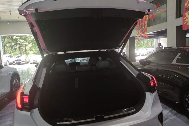 Used Zeekr 001 2024 WE Edition 95 kWh All-Wheel Drive Trunk