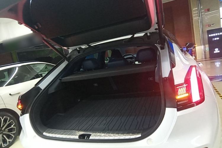 Used Zeekr 001 2024 WE Edition 95 kWh All-Wheel Drive Trunk