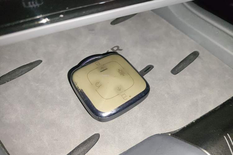 Used Zeekr 001 2024 YOU Edition 100 kWh All-Wheel Drive Vehicle Key