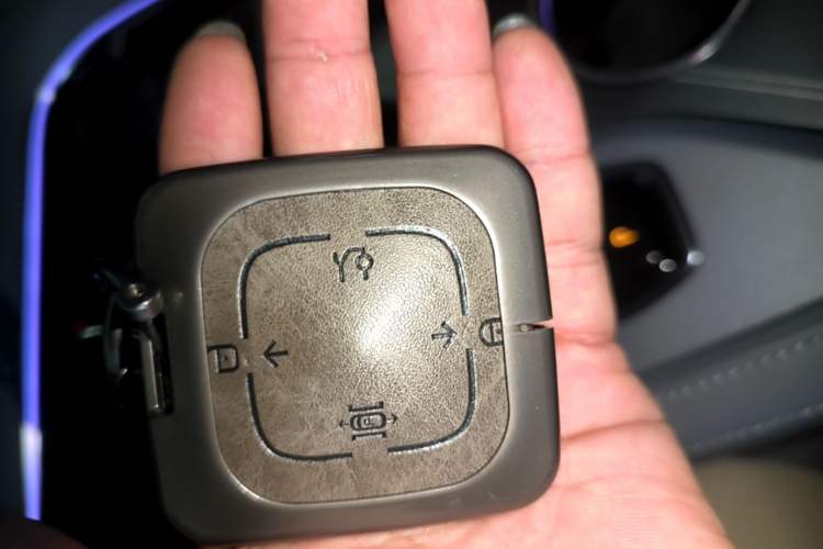 Used Zeekr 001 2024 WE Edition 95 kWh All-Wheel Drive Vehicle Key
