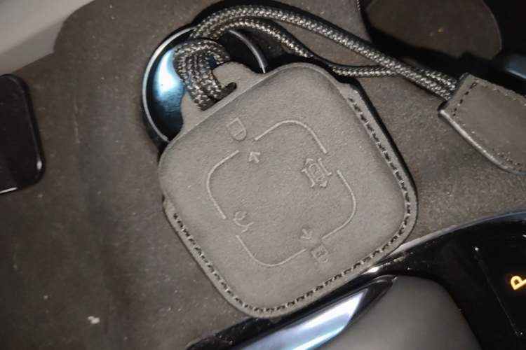 Used Zeekr 001 2024 WE Edition 100 kWh Rear-Drive Vehicle Key