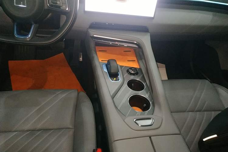 Used Zeekr 001 2024 WE Edition 95 kWh All-Wheel Drive Gear Lever