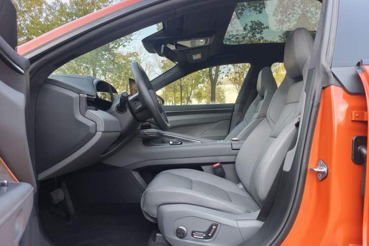 Used Zeekr 001 2024 WE Edition 95 kWh All-Wheel Drive Interior 1