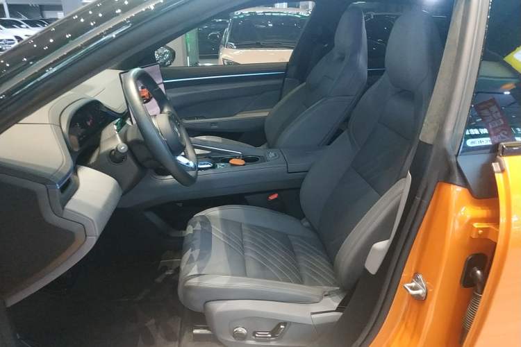Used Zeekr 001 2024 YOU Edition 100 kWh All-Wheel Drive Left Front Seat
