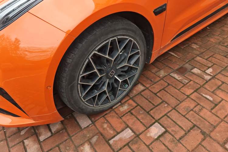 Used Zeekr 001 2024 WE Edition 95 kWh All-Wheel Drive Left Front Wheel Hub