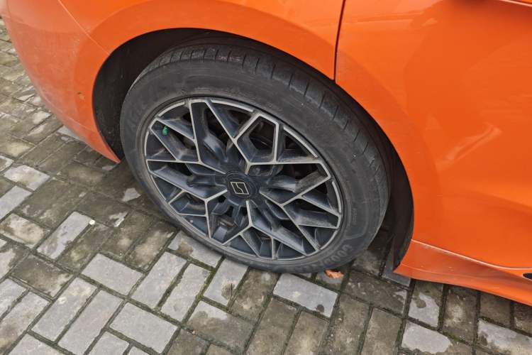 Used Zeekr 001 2024 WE Edition 95 kWh All-Wheel Drive Right Rear Wheel Hub