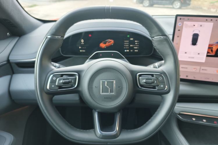 Used Zeekr 001 2024 WE Edition 95 kWh All-Wheel Drive Steering Wheel