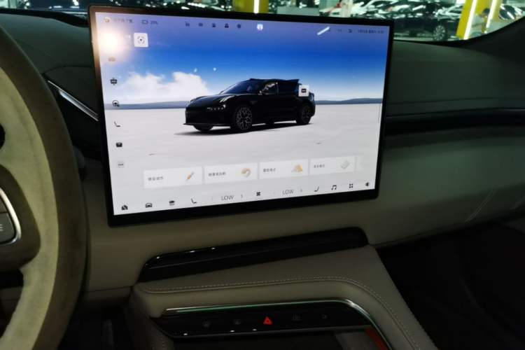 Used Zeekr 001 2025 ME Version 100 kWh All-Wheel Drive Audio And AC Panel