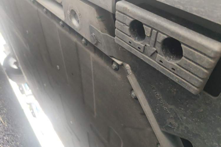 Used Zeekr 001 2025 WE Edition 100 kWh Rear-Wheel Drive Chassis Rear Left