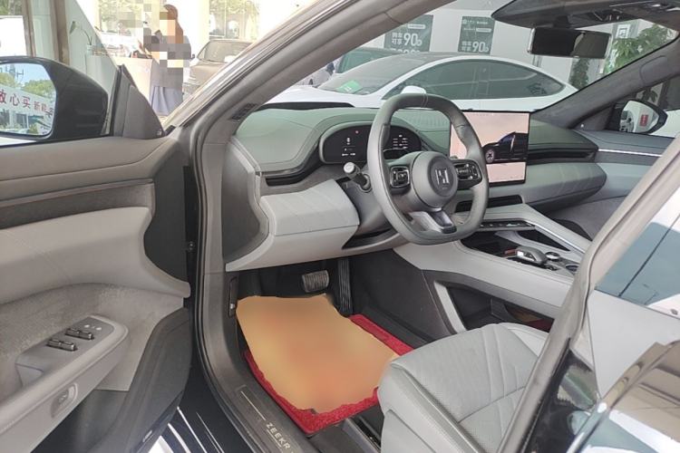 Used Zeekr 001 2025 ME Version 100 kWh All-Wheel Drive Driver Seat