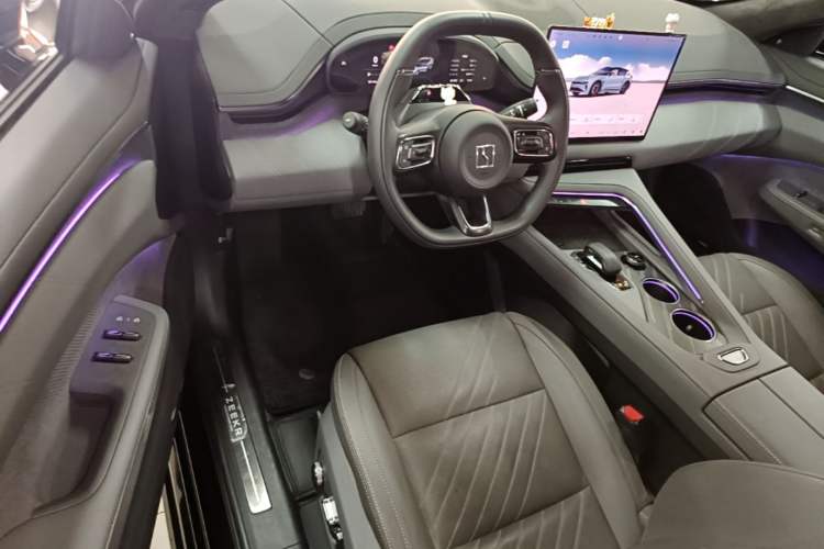 Used Zeekr 001 2025 WE Edition 95 kWh All-Wheel Drive Driver Seat