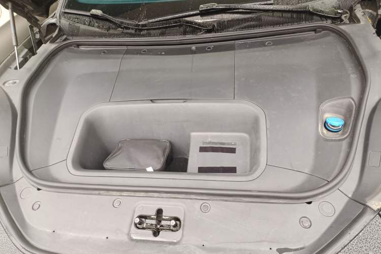 Used Zeekr 001 2025 ME Version 100 kWh All-Wheel Drive Engine Bay