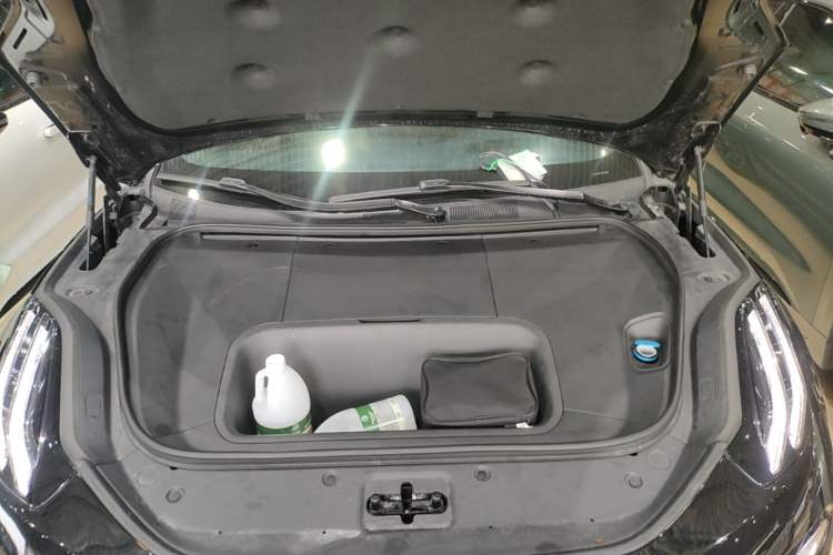 Used Zeekr 001 2025 ME Version 100 kWh All-Wheel Drive Engine Bay