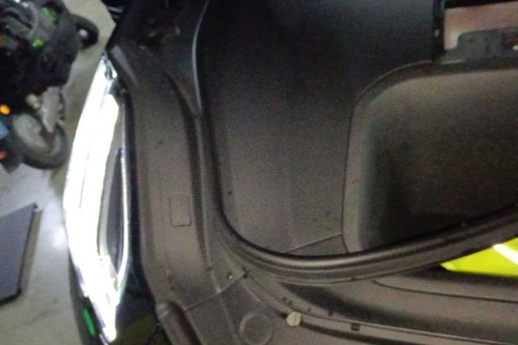 Used Zeekr 001 2025 WE Edition 100 kWh Rear-Wheel Drive Engine Bay Right