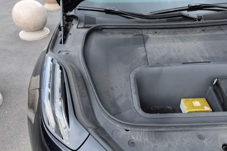 Used Zeekr 001 2025 WE Edition 95 kWh All-Wheel Drive Engine Bay Right