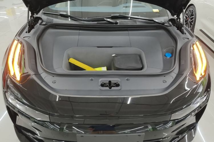 Used Zeekr 001 2025 YOU Edition 100 kWh All-Wheel Drive Engine Bay
