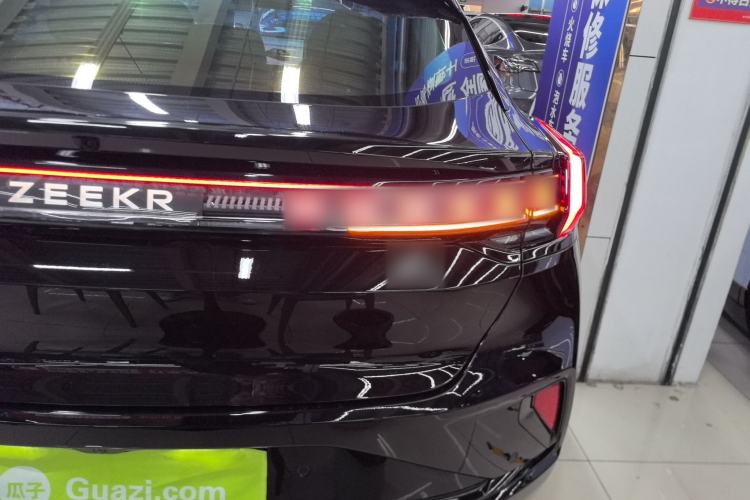 Used Zeekr 001 2025 ME Version 100 kWh All-Wheel Drive Exterior 3