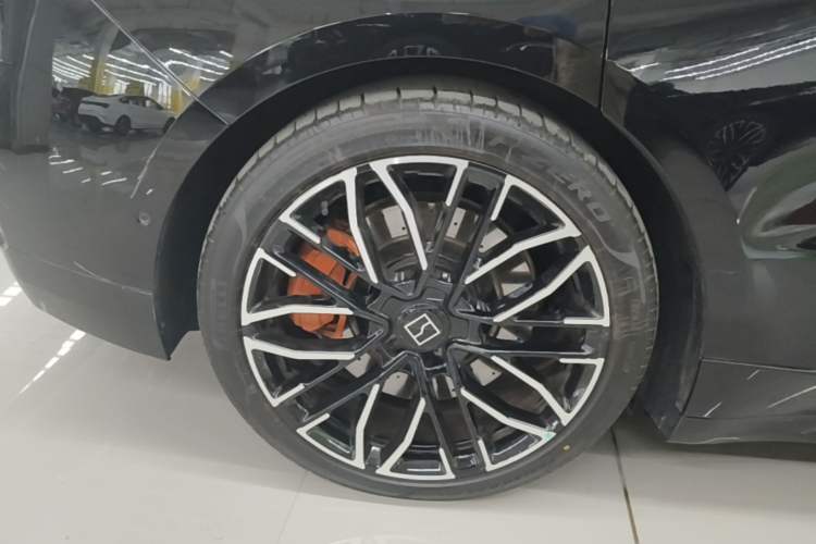 Used Zeekr 001 2025 YOU Edition 100 kWh All-Wheel Drive Exterior 5