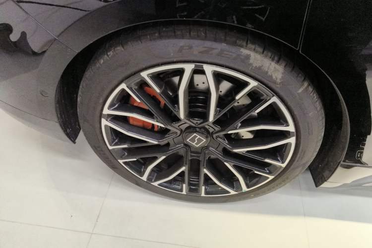 Used Zeekr 001 2025 YOU Edition 100 kWh All-Wheel Drive Exterior 5