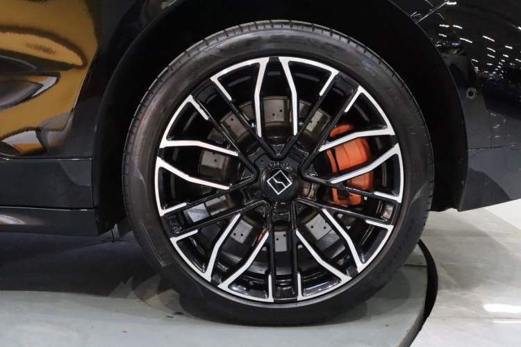 Used Zeekr 001 2025 YOU Edition 100 kWh All-Wheel Drive Exterior 8